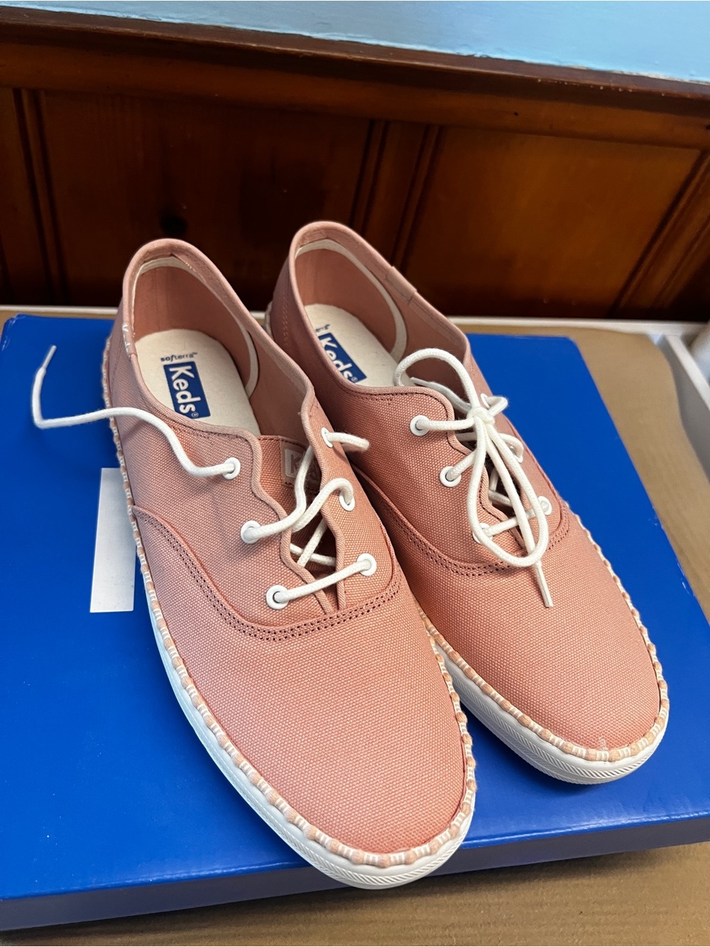 Women’s Keds Pink Canvas Lace-Up Sneakers With Unique Details